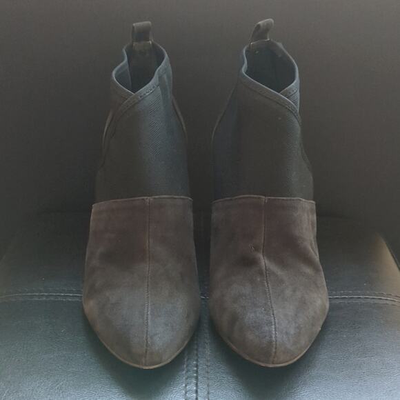 Calvin Klein Zella Suede Leather Chunky Heel Gray Fall Ankle Boot - Picture 2 of 6